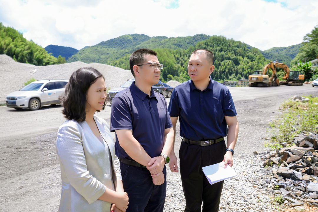 王智刚到罗溪瑶族乡调研草罗公路建设、文旅产业发展等工作