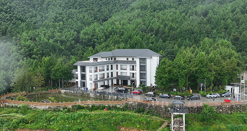 洞口县百灵庄园获评湖南省五星级旅游民宿