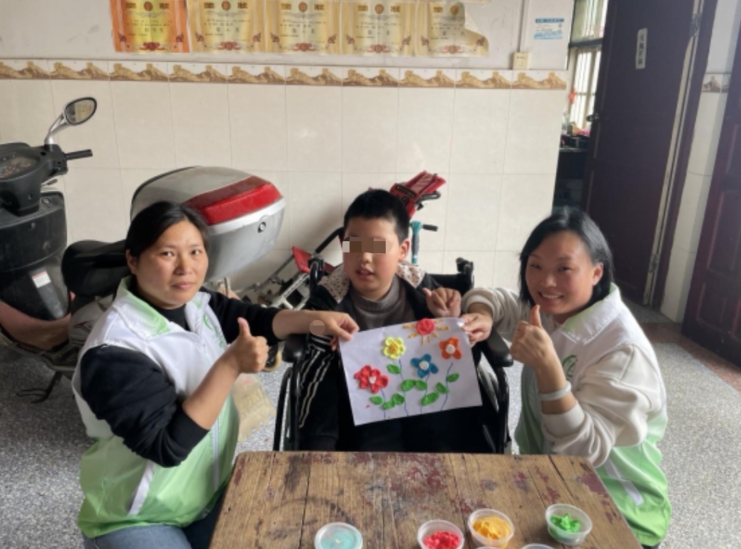 岩山镇菱角村：让爱“童”行，温暖“童”伴