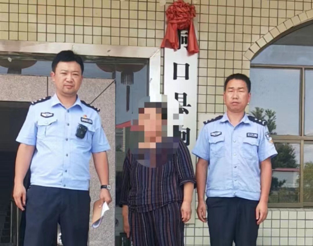 【百日行动】洞口公安查处多起非法储存烟花爆竹案