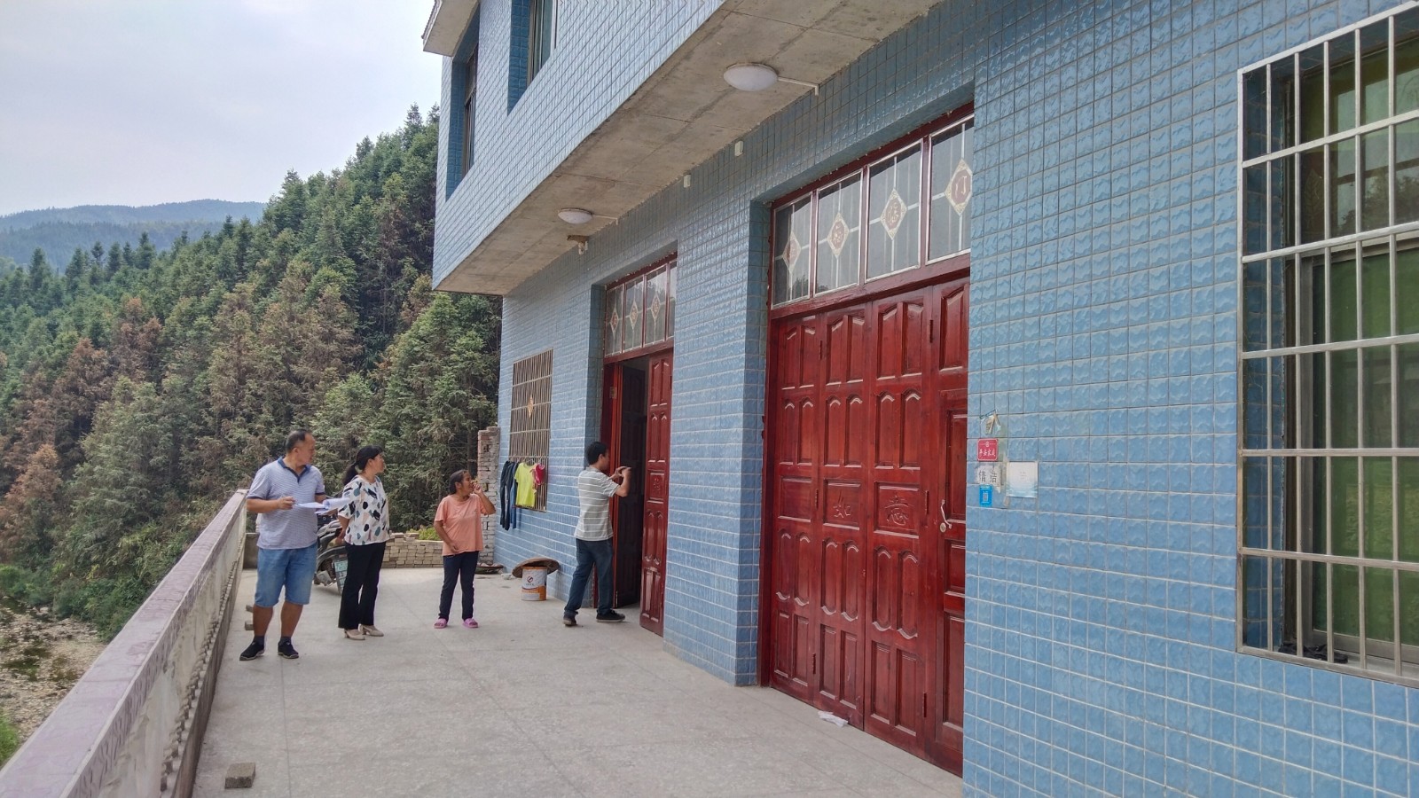 洞口县古楼乡扎实开展自建房安全隐患核实鉴定工作