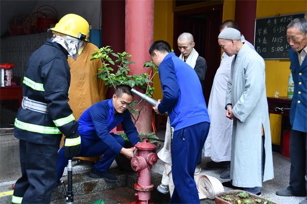 洞口县消防救援大队深入辖区宗教场所开展消防安全培训