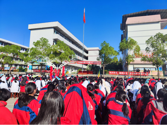 花开应有时，切莫早折枝—洞口四中开展女生知识专项讲座