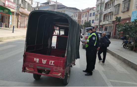 醪田镇：助力交通安全，人大代表在行动