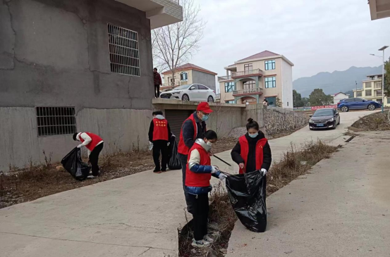 新时代文明实践——毓兰镇双桂村积极开展冬季爱国卫生运动