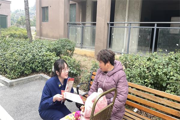 消防来“敲门” 安全送到家