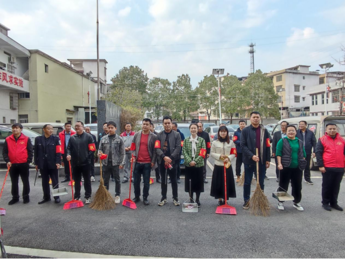 岩山镇：志愿服务齐报到