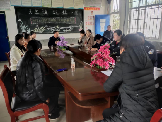 毓兰镇侯家村：法制宣传进校园 织密织牢未成年人“保护网”