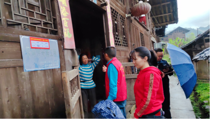 渣坪乡：闻“汛”而动  守护群众安全