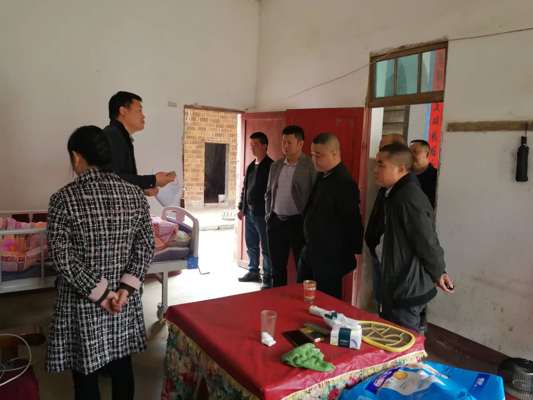 我县开展困难残疾人家庭无障碍改造督查