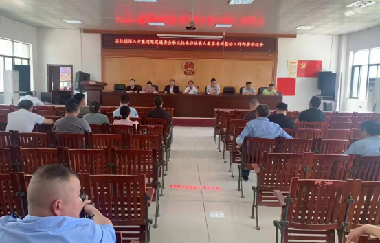 石柱镇：安全出行  保驾护航