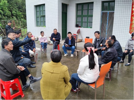 石柱镇：“六零”共创建，“院落”话家常