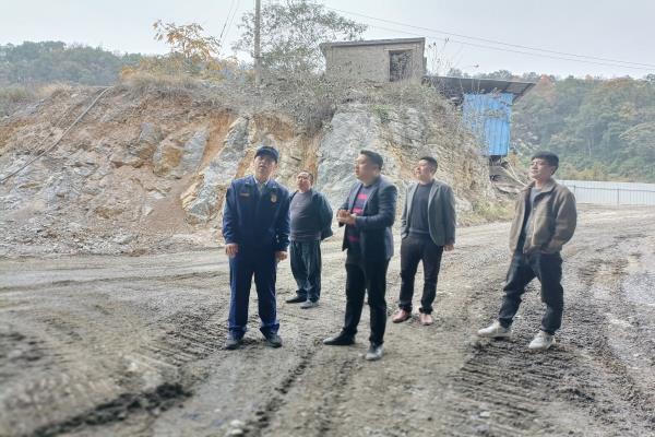洞口消防联合县应急局对辖区矿山企业开展消防安全大检查(图2)