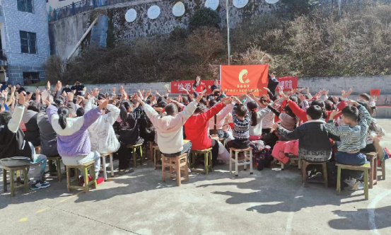 大屋瑶族乡：安全宣传进校园  共画民族团结同心圆