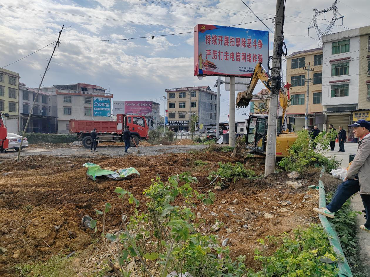 “强信心、重担当、敢作为、塑形象”—黄桥镇：整治道路“小环境”，刷新乡村“高颜值”