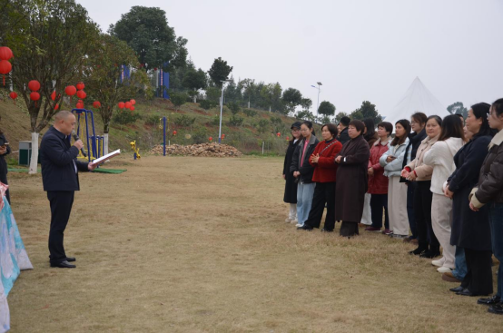 春光明媚踏青去 巾帼风采绽芳华——黄桥镇庆祝第116个三八国际劳动妇女节